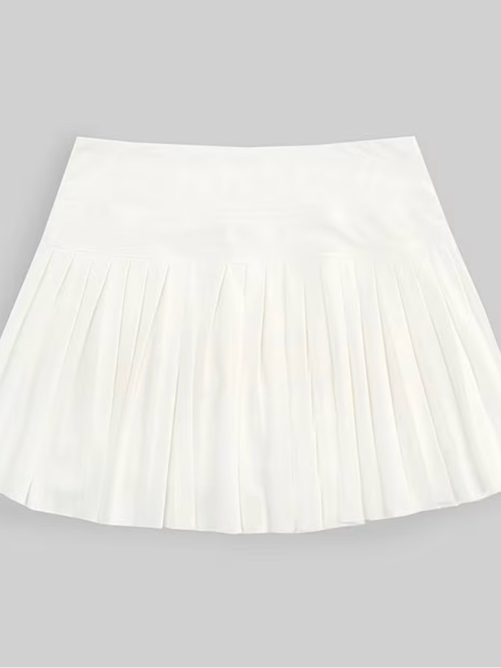 GB White Pleated Mini Skirt NWT